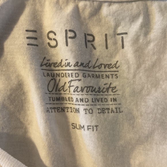Esprit T-shirt - Picture 2 of 3